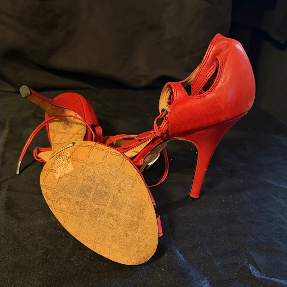 Red T-strap Peep Toe Pump - Women's Shoes. LAMB by Gwen Stephani 11M - Picture 4 of 4